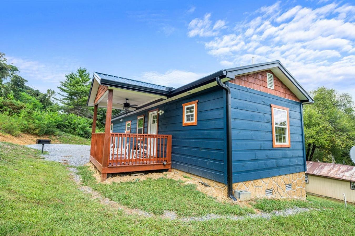 Holiday home Brand New Tiny Cabin! A Bearly Adventure *
