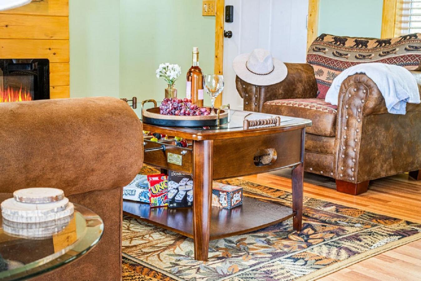 Brand New Tiny Cabin! A Bearly Adventure Sevierville